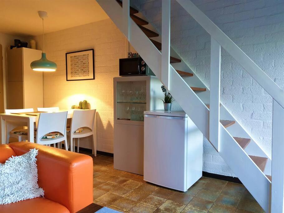 Welkom In Dekreek V59, Dem Freundlichen Ferienhaus Bruinisse Exterior photo